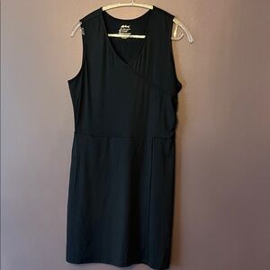 Silver Bait Sportswear Activewear Performance Sleeveless Black V-Neck Dress L
